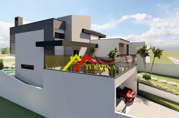 CASA ALTO PADRÃO EM CONSTRUÇÃO - MENINO DEUS