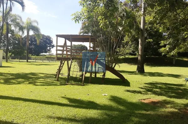 Condomínio Jardim Figueira, Helvetia Polo 