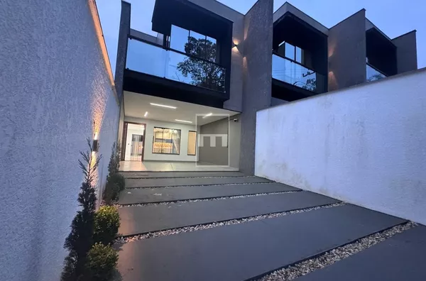 Casa geminada a venda no bairro Bom Retiro, Joinville