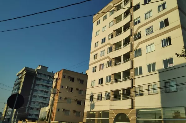 Apartamento de 2 dormitórios com suíte no Bairro Costa e Silvaille