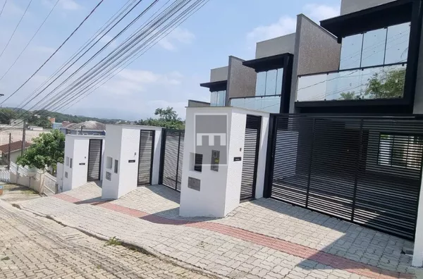 Geminado para venda no bairro Bom Retiro em Joinville