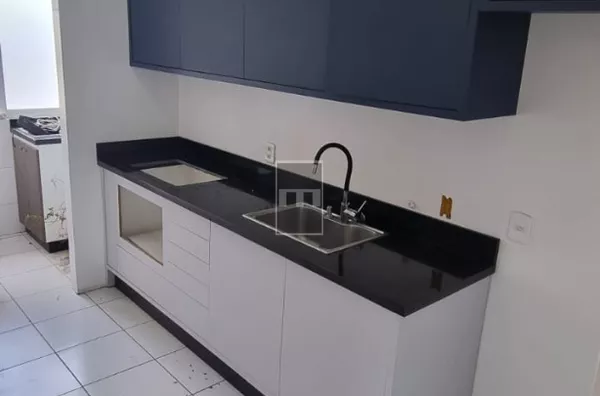 Apartamento de 02 dormitórios com súite para locação no bairro saguaçu