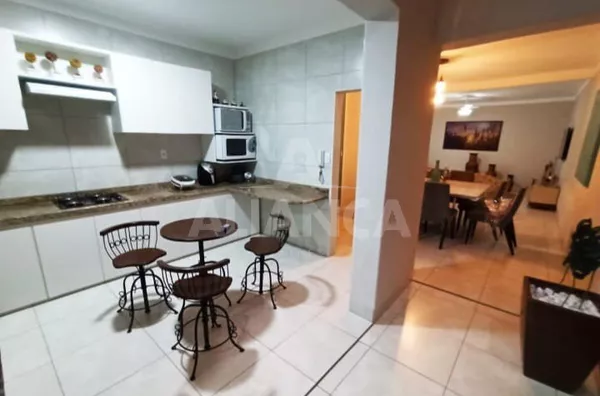 Casa para venda, 3 quarto(s),  Brasil, Uberlândia