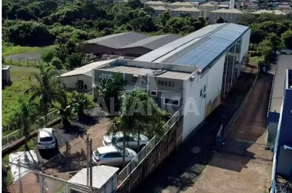 Barracão para venda, 1 quarto(s),  Distrito Industrial, Uberlândia