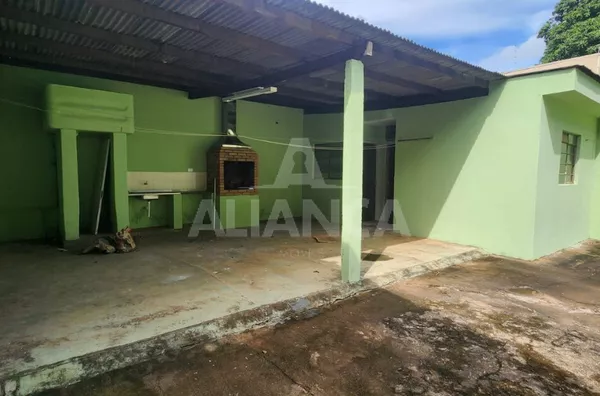 Casa para aluguel 3 quartos, Saraiva, Uberlândia