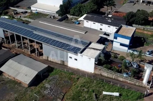 Barracão para venda, 1 quarto(s),  Distrito Industrial, Uberlândia