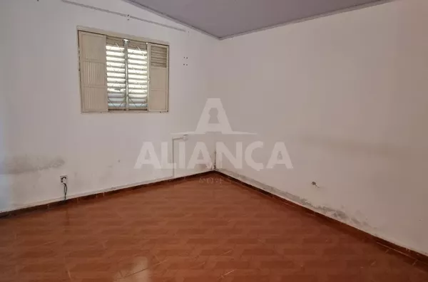 Casa para venda, 4 quartos,  Santa Mônica, Uberlândia