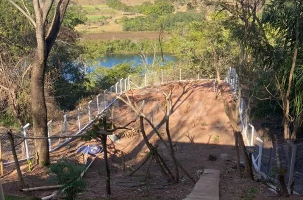 Chácara para venda, 2 quarto(s),  Custódio Pereira, Uberlândia