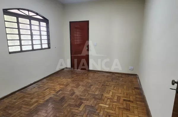 Casa para aluguel 3 quartos, Saraiva, Uberlândia