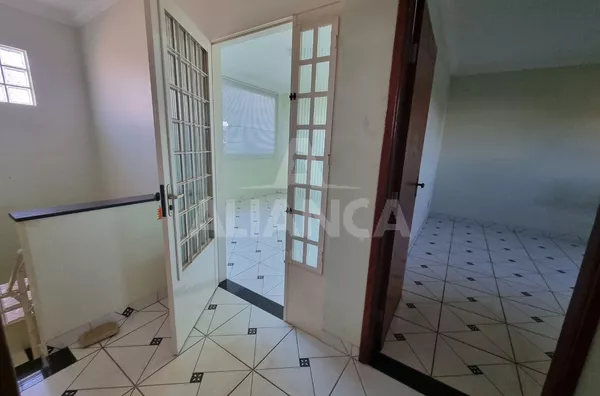 - casa sobrado para venda, 4 quarto(s),  Granada, Uberlândia