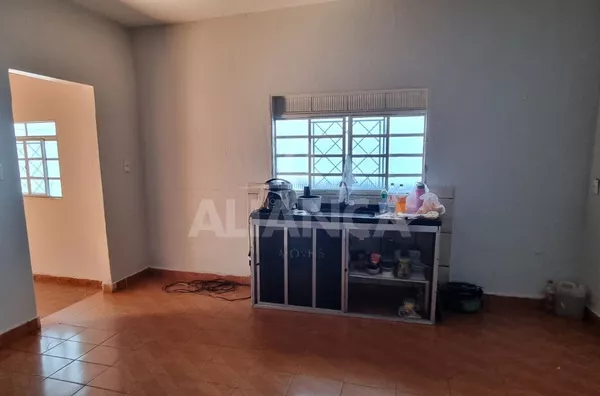 Casa para venda, 4 quarto(s),  Santa Mônica, Uberlândia