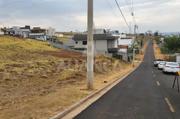 Terreno em condomínio para venda,  Granja Marileusa, Uberlândia