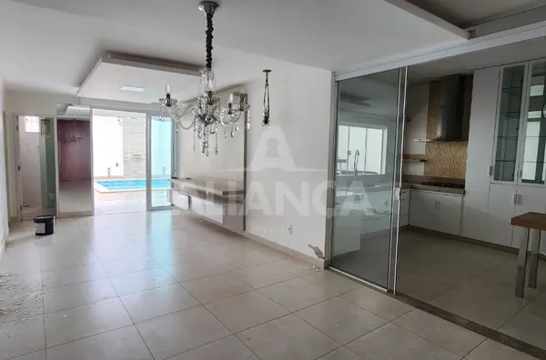 Casa para aluguel, 3 quartos,  Tabajaras, Uberlândia