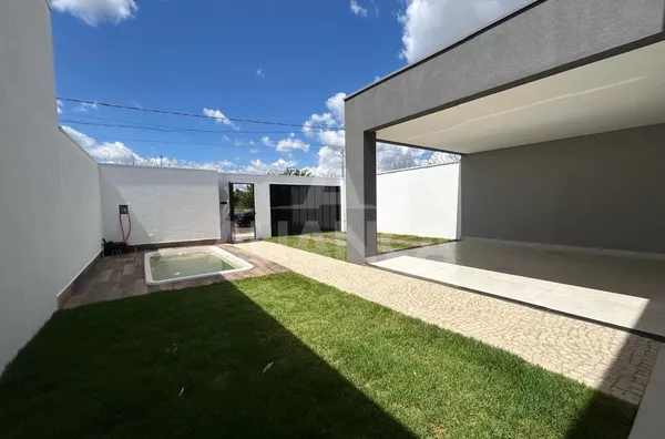 Casa para venda, 3 quarto(s),  Novo Mundo, Uberlândia