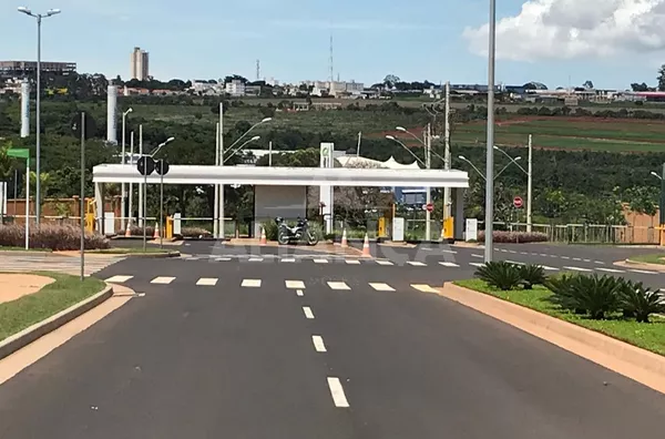 Terreno em Condomínio para venda Granja Marileusa Uberlândia