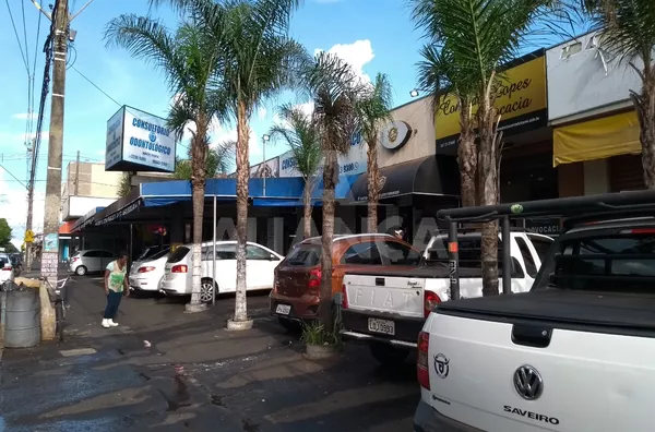 LOJA NORMAL para aluguel Planalto Uberlândia