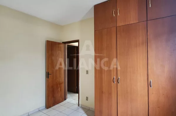 Casa em colônia para aluguel 2 quartos Planalto Uberlândia