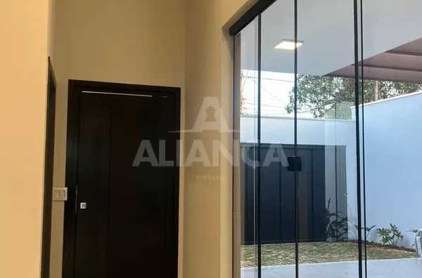 Casa para venda, 3 quartos,  Planalto, Uberlândia