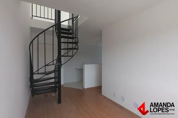 Cobert. Duplex 2 Qtos. no Cond. Park Quinet - Santa Terezinha 