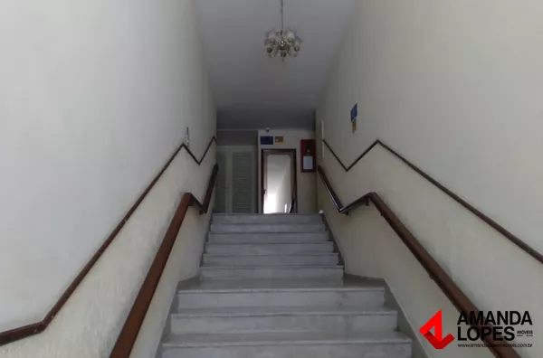 Apart. 2 Qtos. no Centro - Rua São João 