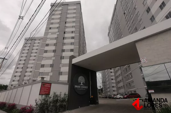 Apart. 2 qtos. c/ garagem Cond. Park Quinet - Santa Terezinha