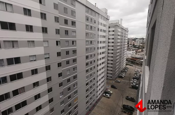 Apart. 2 qtos. c/ garagem Cond. Park Quinet - Santa Terezinha