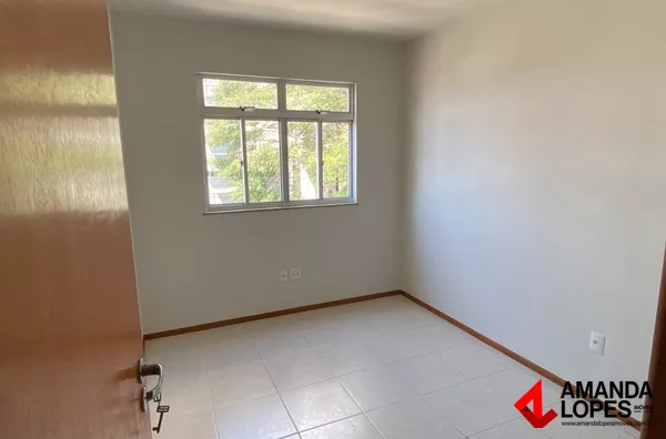 Apart. 2 qtos. no Centro 