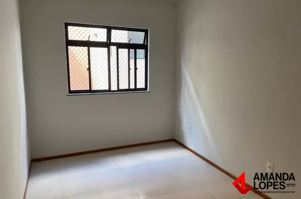 Apart. 2 Qtos. c/ 1 Vaga no bairro Santa Helena