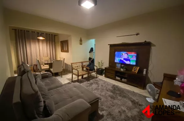 Apart. 3 qtos. bairro Fábrica 