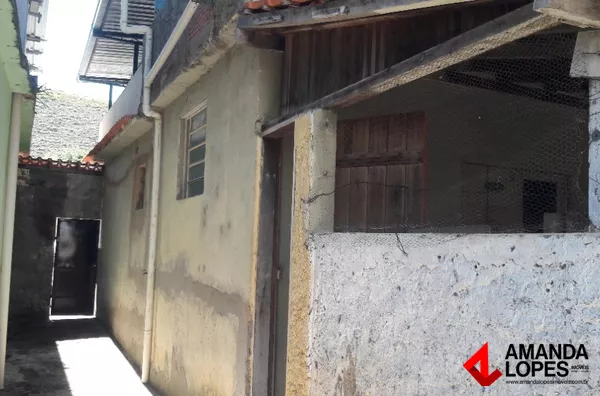 Casa 2 qtos. em Chácara