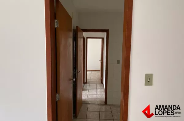 Apart. 2 qtos. Sala c/ Varanda e 1 Vaga - Alto dos Passos