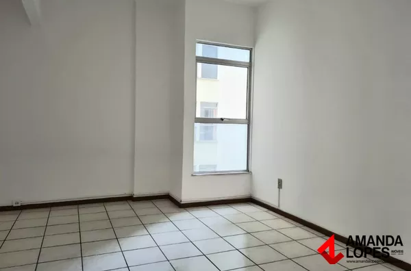 Apart. 1 qtos. c/ garagem - Centro 