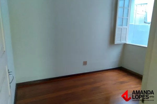 Casa 2 qtos. - Manoel Honório 