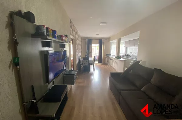 Apart. 2 Qtos. c/ Suíte e Varanda - 1 vaga no bairro Bom Jardim