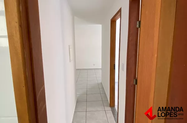 Apart. 2 Qto(s)  c/ Sacada - 1 Vaga - Bonfim 