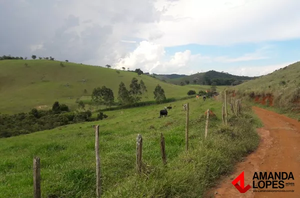 Terrenos 900m²  - Rodovia BR 040 - Santos Dumont