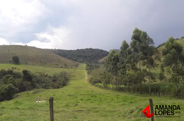 Terrenos 900m²  - Rodovia BR 040 - Santos Dumont