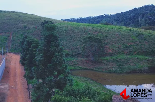 Terreno c/ nascente e açude 7.000m² - no KM 768 / BR 040