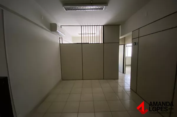 Loja 130m² c/ 2 banheiros em São Mateus