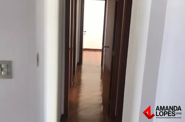 Apart. 3 qtos. c/ suíte e 2 vagas - Centro 