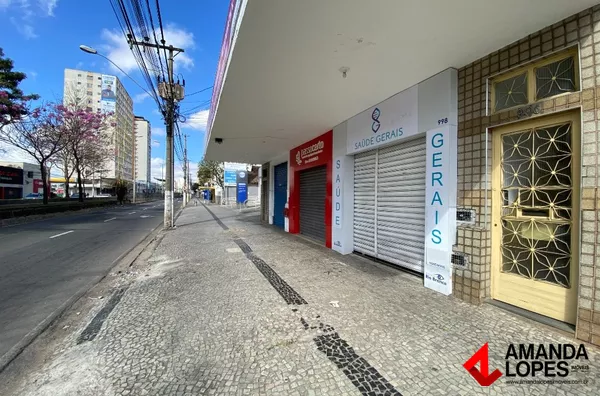 Loja c/ sobreloja ao lado do Centro Médico na Av. Rio Branco
