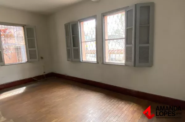 Casa Linear 4 qtos. no Manoel Honório 