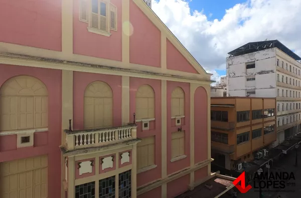 Apart. Duplex - 3 qtos. - Centro 