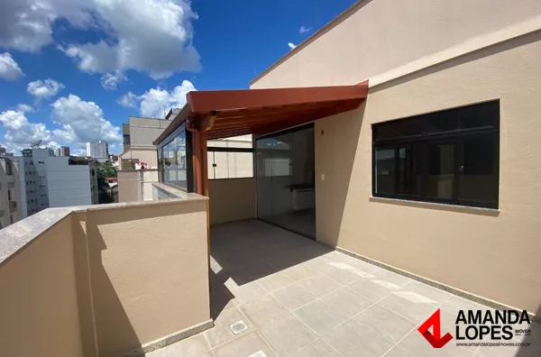 Cobertura Duplex 3 Qtos. c/ Suíte e 2 vagas no Centro