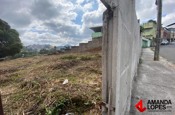 Lote Murado à Venda no Bairro Centenário – Juiz de Fora/MG