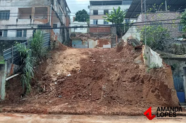 Lote 10 x  30 c/ acesso a 2 ruas - 3 km ou 5 min do Centro
