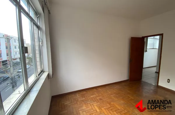 Apart. 2 Qtos. no bairro Santa Helena, Juiz De Fora