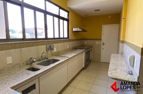 Apart. 3 Qtos. c/ Suíte - Centro 