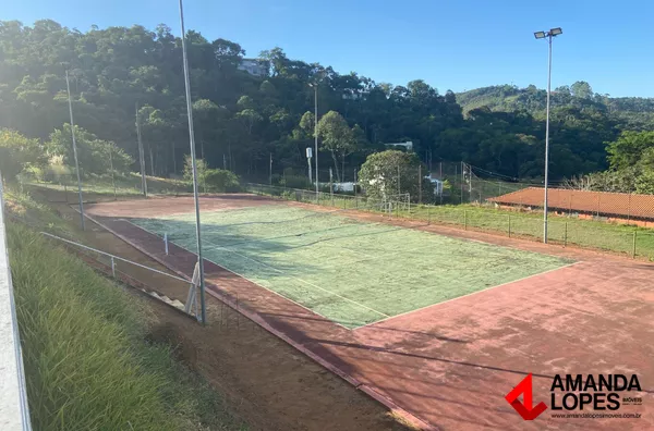 Terreno c/ 2 Platôs no Condomínio Estrada Real