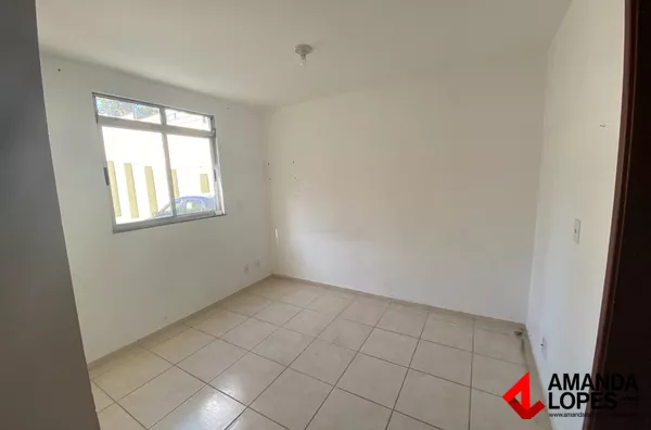 Apart. 2 qtos. c/ suíte e área externa - Estrela Sul